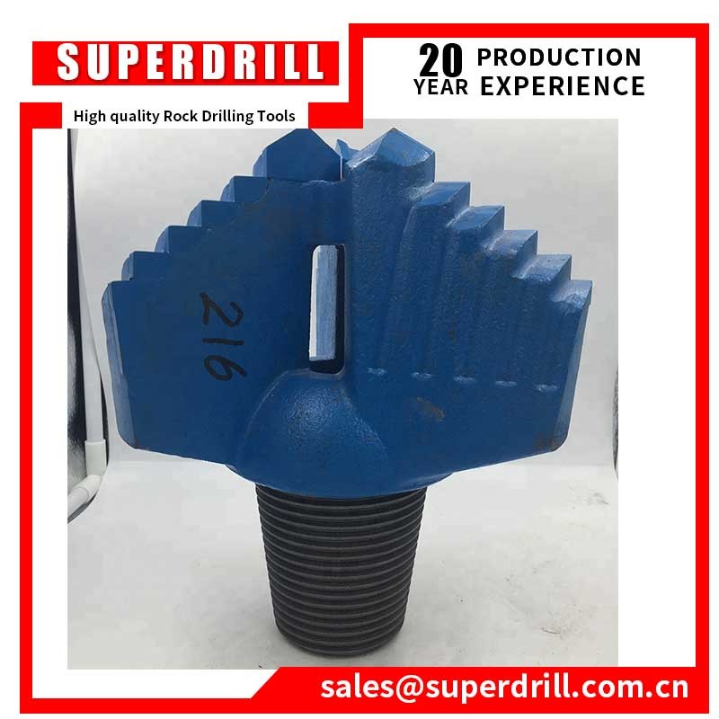 China 6 3/4 " 171mm Drag bit PDC drill bit for sandstone and limestone drilling wholesale