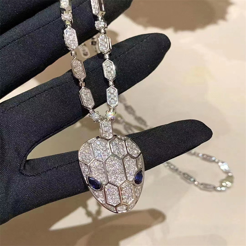 China Bulgari Custom 18k Gold Necklace Womens Diamond Gold Jewellery Solid Gold Pendant wholesale