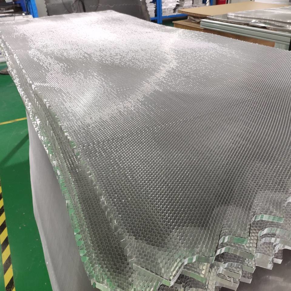 Buy cheap 3003 And 5052 Hexagon Hole Aluminum Honeycomb 4*8 Inch from wholesalers