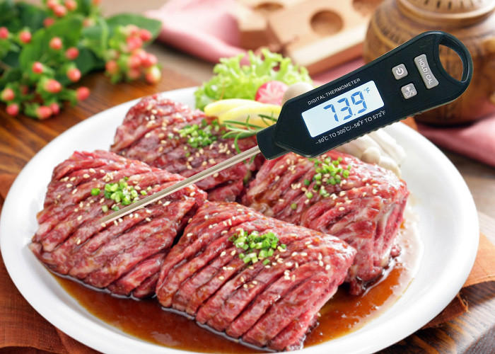 China Pocket Waterproof Quick Read Meat Thermometer With Calibration Hold Function wholesale