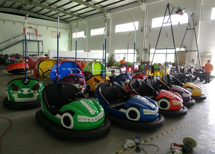 China Sky Net Model Kiddie Bumper Cars Green / Red / Blue / Yellow Color For Theme Park wholesale