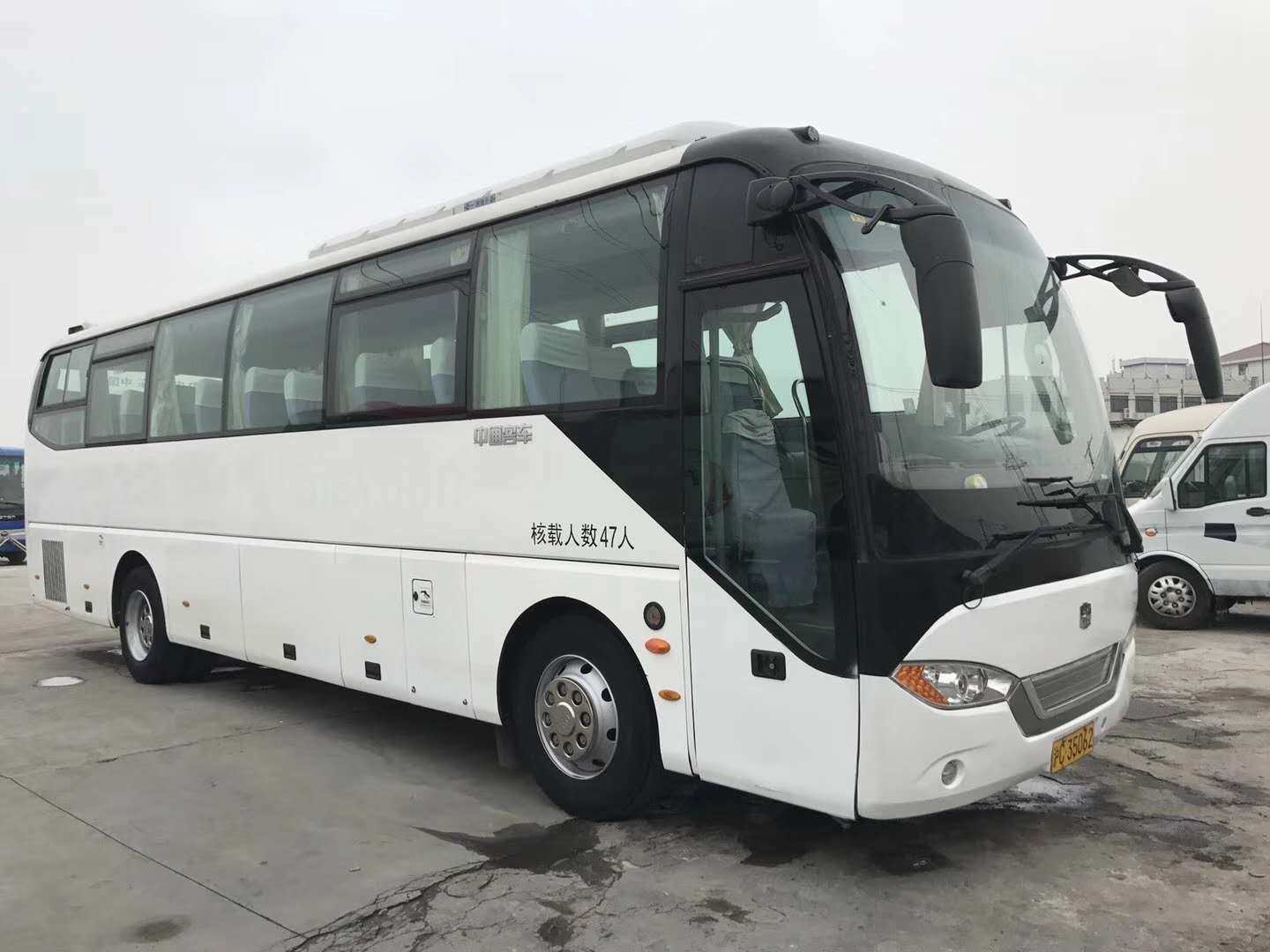 China 2014 Year Used Passenger Coaches / Zhongtong Euro IV WP Diesel Engine 47 Seats Coach Bus wholesale