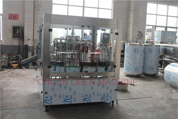 China Single Juice Bottle Filling Capping And Labeling Machine Piston Type wholesale