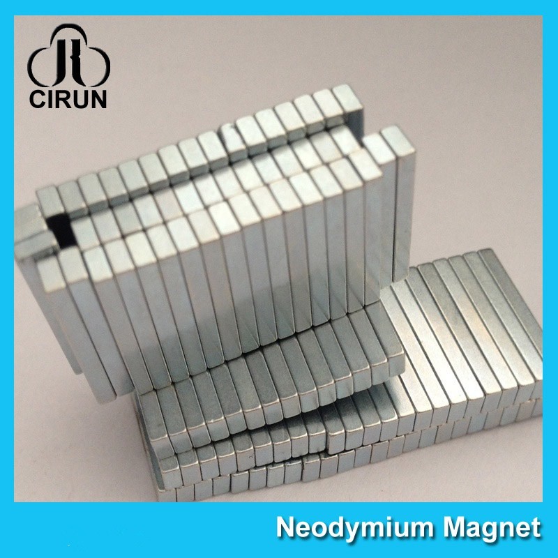 China 12000 Gauss Super Strong Neodymium Magnet Bar Shaped Anti - Corrosion wholesale