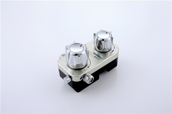 China Public Bathroom Temperature Control Mixing Valve , Brown Body Thermostatic Hot Water Valve wholesale