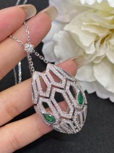 China Luxury Wedding 18K Gold Diamond Necklace Custom Jewelry Pendant wholesale
