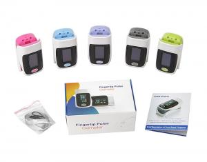 Light Weight Finger Pulse Oximeter For Babies And Adlut Blood Oxygen Monitoring