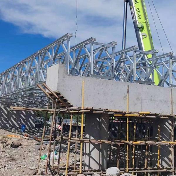 OEM Portable Steel Truss Bridge Galvanized Or Painted Surface Treatment Bailey Bridge Manufacturer