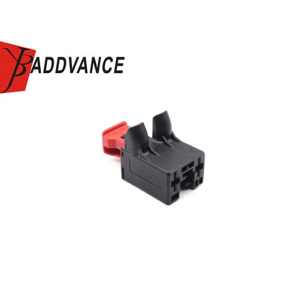 5Q0972752 Female 2 Pin PBT GF10 Car Cable Connector For VW Audi A3 2019 Skoda Seat