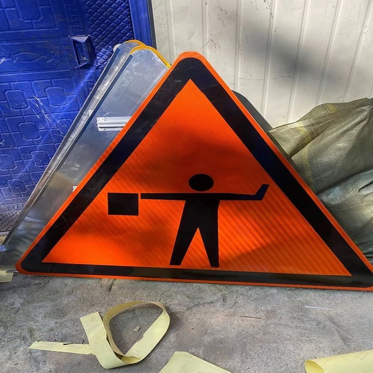 AA5052 H32 1.2MM Channel Letter Aluminum Coil for Warning Signs In Scenic Spots