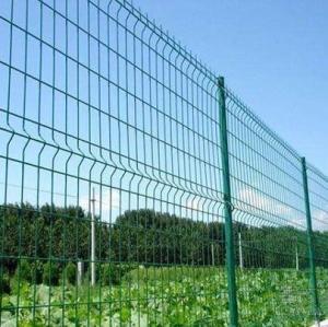 China Green 3D Curvy Welded Wire Mesh Fence with peach posts wholesale