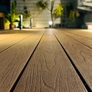 China composite Co-Extrusion WPC Decking Carton Packaging High Aesthetics wholesale