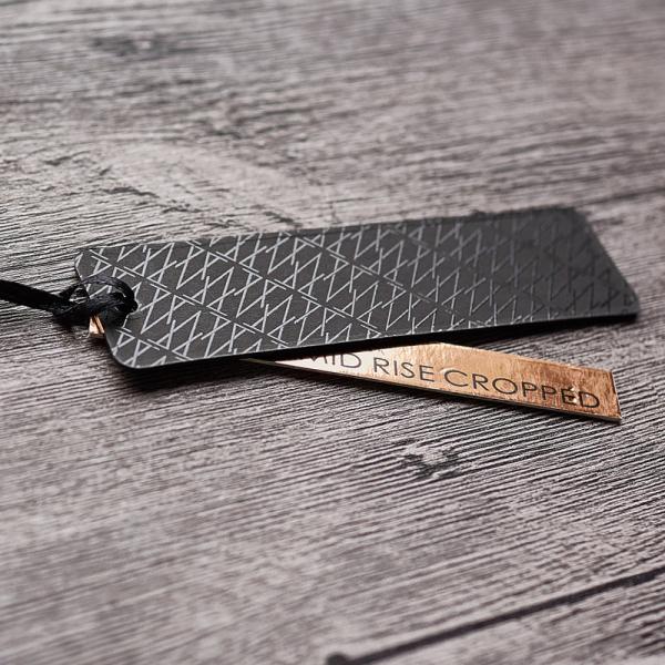 Black Two Pieces Custom Kraft Hang Tags Marble Gilded Coated Pape Printing