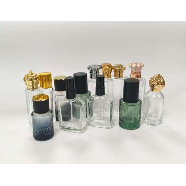 Refillable Bulk Perfume Bottles Mini 50ml Transparent Color Lid Sealing