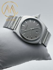 Stylish And Customizable Quartz Wrist Watch For Men With Water Resistance