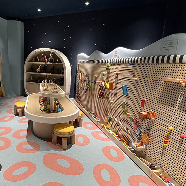 OEM Indoor Wooden Wall Panel for Playgrounds, Dry-Hang Installation