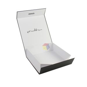 Apparel Collapsible Magnetic Folding Paper Gift Luxury Clothing Packaging Boxes