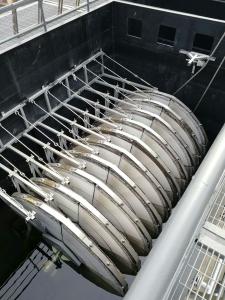 China SS304 3.2KW Rotary Disc Filter Fiber Filter Cloth 13.1M2 Screw Press Dewatering Device on sale