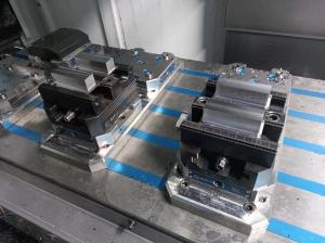 China Steel 5 Axis Vise 75mm Exchangeable Vertical Mill Vise 75150D on sale