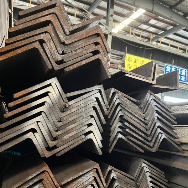 Quality 50x6mm Hot Rolled Unequal Mild Steel Angle Bar GB Q235B Carbon Steel Angle Beam for sale