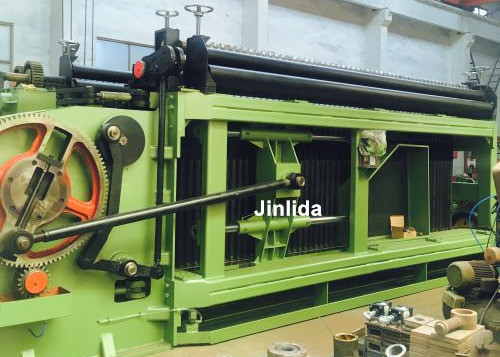 China Professional Heavy Duty Hexagonal Wire Mesh Machine 4300mm Width 80x100mm wholesale