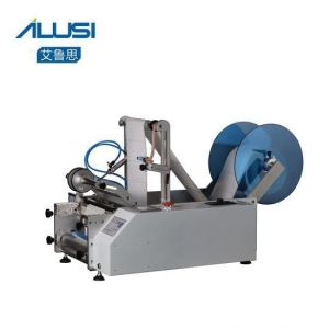 PLC Semi Automatic Round Bottle Labeling Machine 100W High Precision