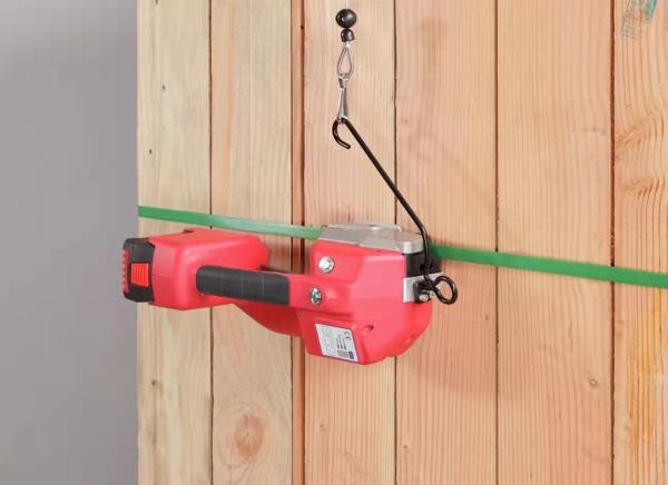 Quality Semi Auto Polypropylene PP Handheld Strapping Machine With Lithium Battery for sale