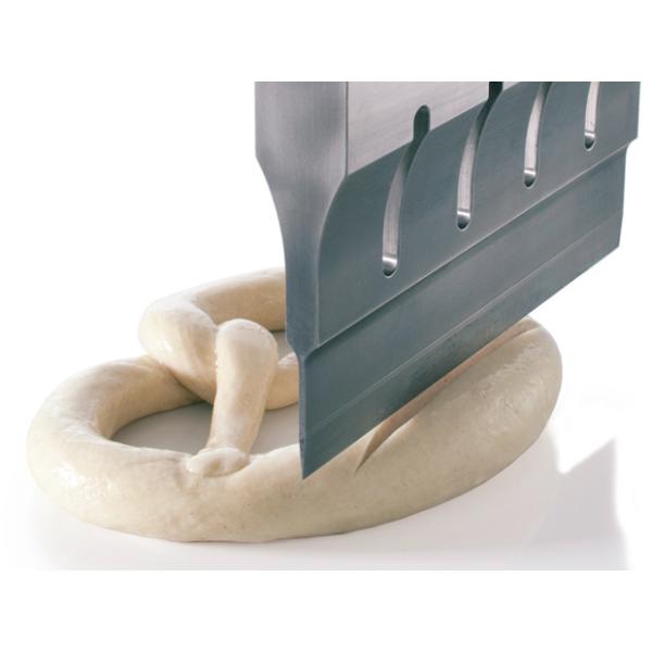 Powerful Ultrasonic Cake Cutting Machine 20 KHz , hand held cutter machine 2000 W