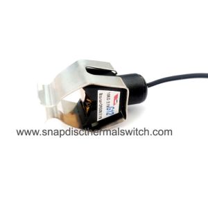 Pipe Clamp Type NTC Temperature Sensor Plastic Base Durable Constructure