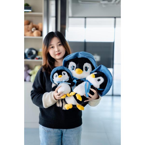 Low MOQ PP Cotton Soft Penguin Plush Toy Cute With Yellow Hat Multiple Sizes