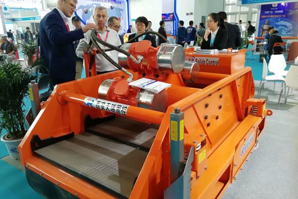 Quality Compact Structure Linear Motion Shale Shaker Oilfield Drill Rig Parts 130m3/H Capacity for sale