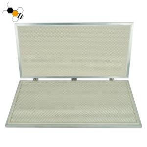 China 4.7mm Cell Silicone Beeswax Foundation Embossing Machine Aging Resistance wholesale
