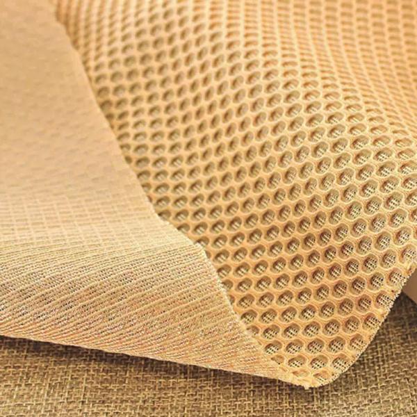100% Polyester 3D Spacer Mesh 390 - 460GSM Moisture Absorbent Knitted Mesh Fabric