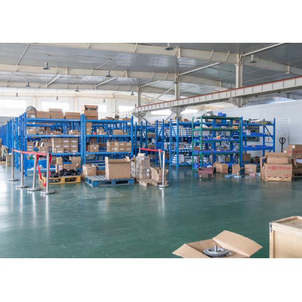 4 Axis 130kgs Palletizing Robot Arm Friendly In Food And Beverage Industry