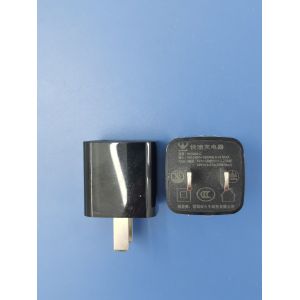 Charging US Plug USB Wall Charger with CE/FCC/RoHS Certified Protection Features