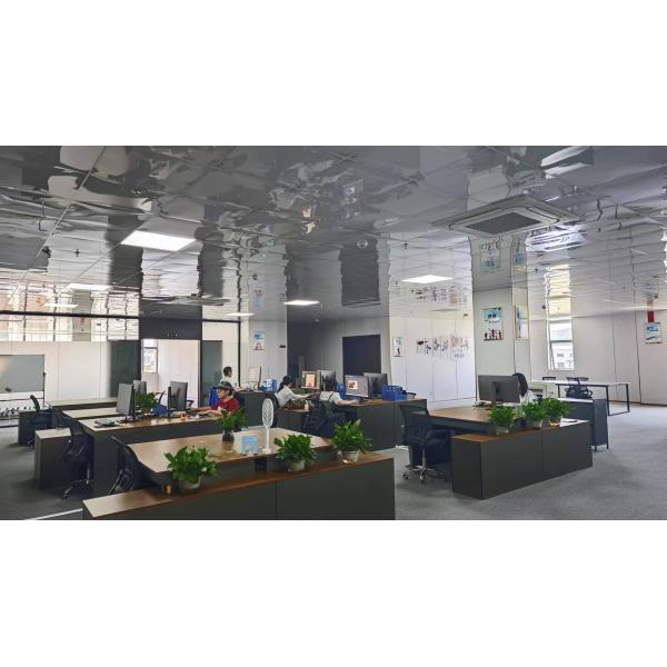 200W Portable Power Station with MPPT and Lithium Ion Battery