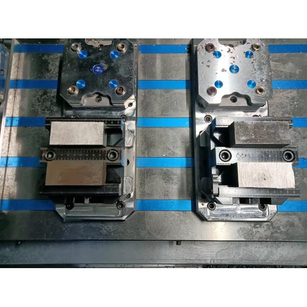 Black 5 Axis Cnc Vise Quick Change 3 Axis Vise Steel Material