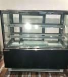 R134a Cooling Systems Digital Controller Cake Display Cabinet 450L Capacity