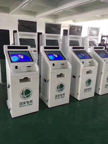 China Tempered Glass 300W 350cd/m2 Interactive Touch Screen Kiosk wholesale