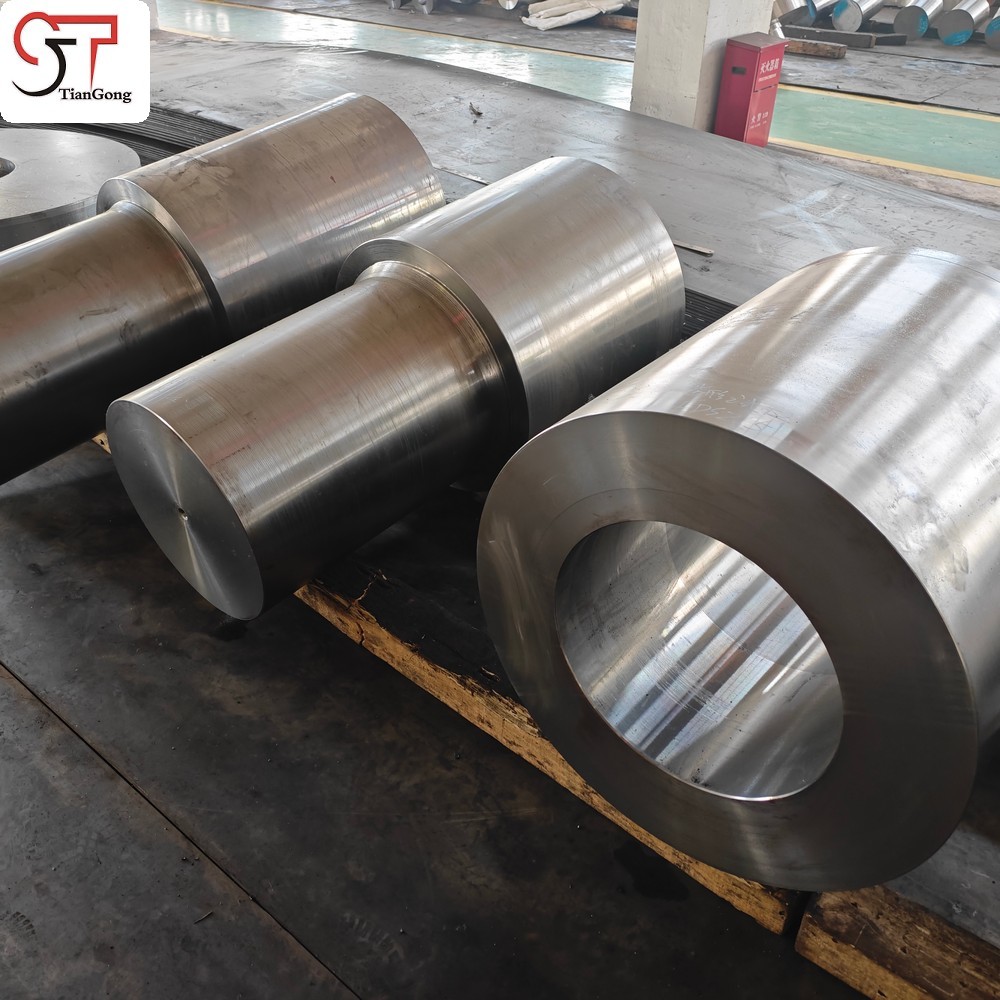 Custom Alloy Steel Forgings 42CrMo 30CrNiMo8 Parts For Wind Power Turbines