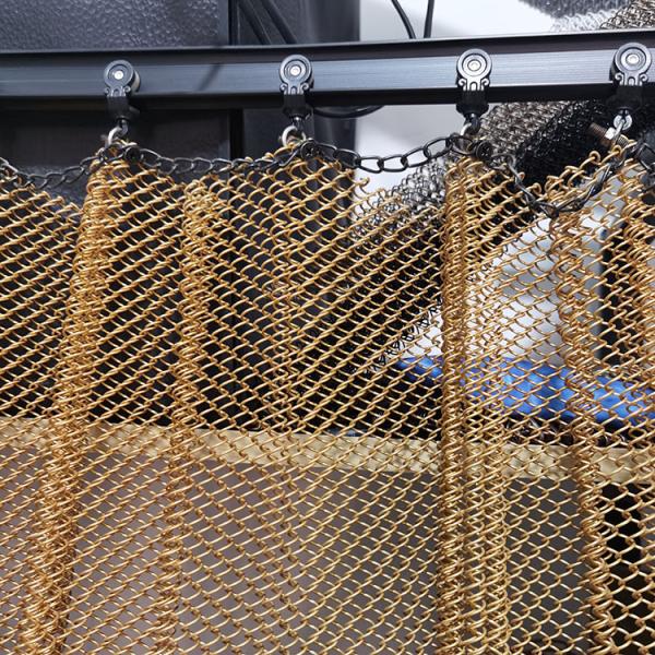 Light Weight Aluminum Chain Link Fabric Metal Coil Wire Mesh for Room Partition Space Divider Ceiling Decorative Metal Curtain