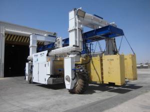 China Mobile Straddle Transporters MST Telescopic Design For Workshops wholesale