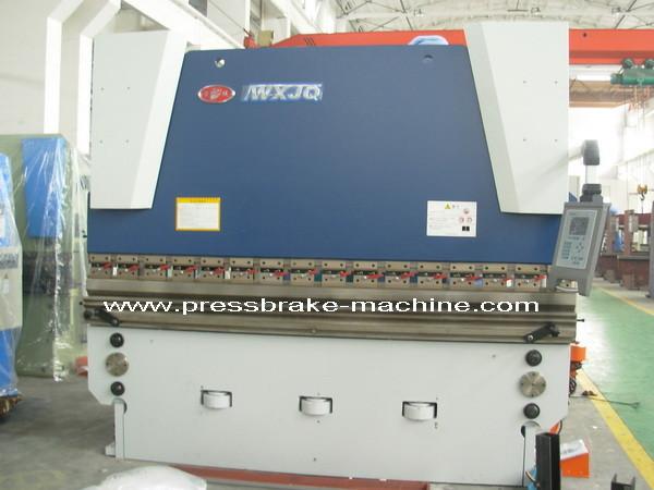 Quality Automatic CNC WC67Y Hydraulic Press Brake 160T Equipment Economic Type for sale