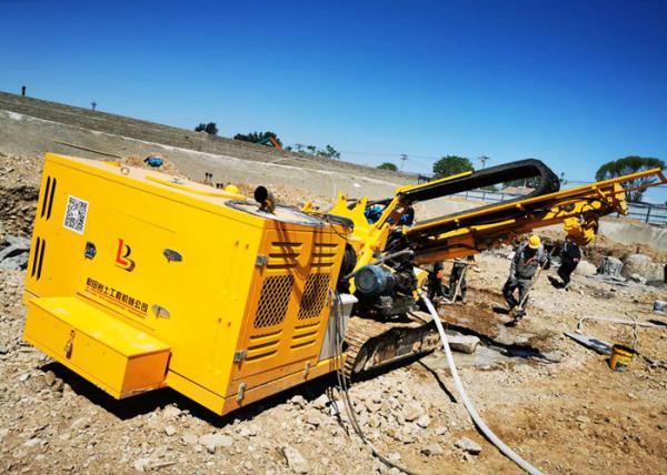 Quality Rotary  Crawler 100m Depth Percussion Drill Rig for sale