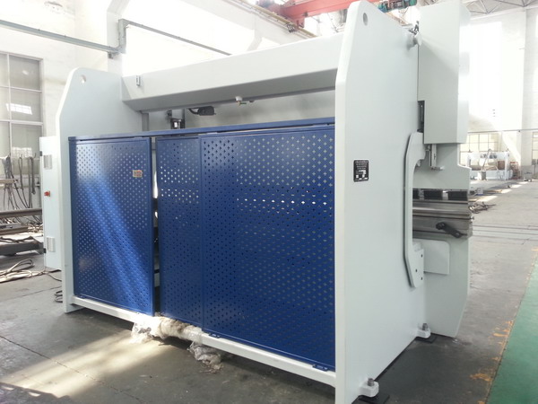 380V Synchro Servo Steel Plate Bending Machine CNC Hydraulic 160T/4000