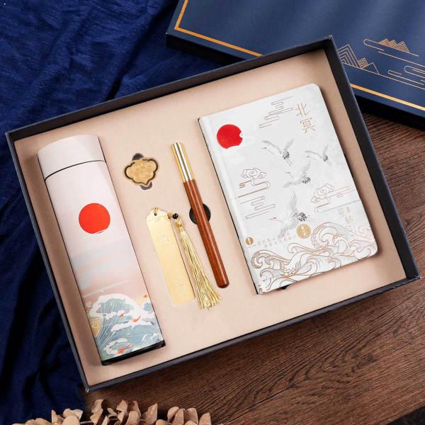 Ancient Style Hardcover Notepads with 100 Inner Sheets Perfect Student Handbook Gift Set