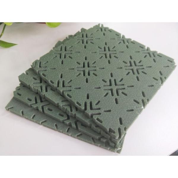 Shockproof 33kg/m3 Closed Cell Foam Artificial Turf Shock Pad