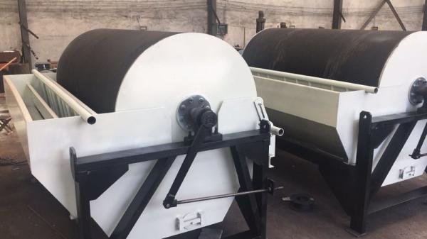 Quality Optimized Magnetic Drum Separator , Magnetic Coolant Separator For Handling Beach Sand for sale