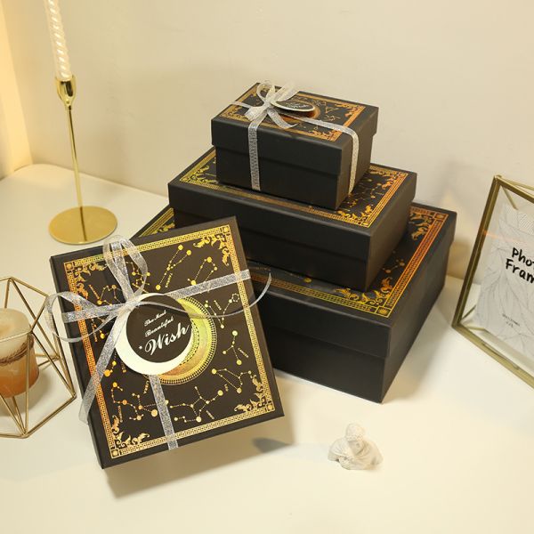 20cm 32cm Custom Packaging Boxes Recyclable Empty Birthday Gift Box Customized