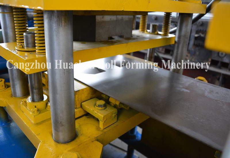 Single Chain Transmission 7.5Kw Door Frame Rolling Forming Machine , Galvanized Frame Panel